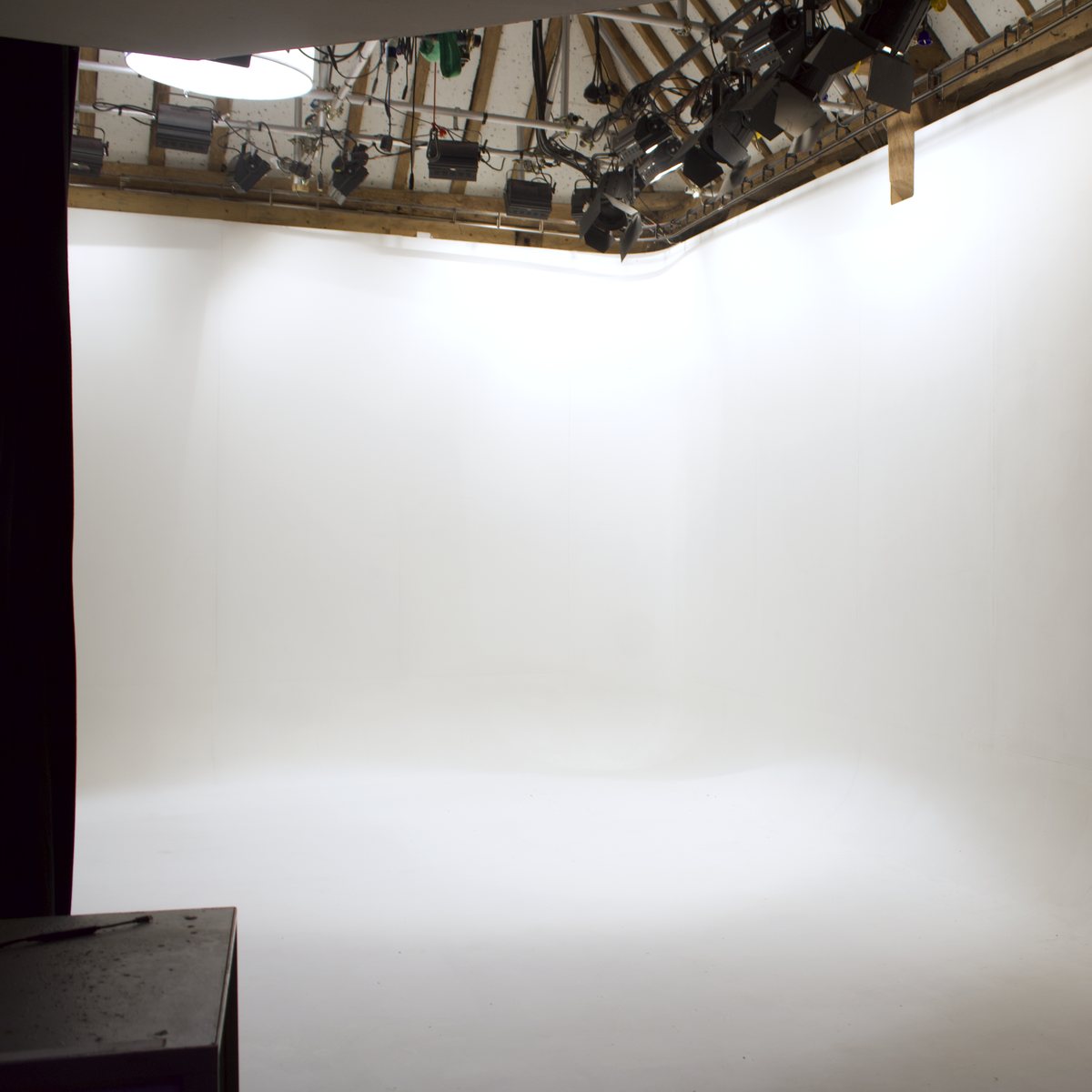 The empty White Space cove under the lighting grid