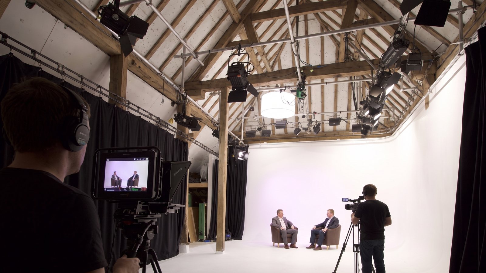 Over a camera operator's shoulder: an interview on the cove on the camera's screen